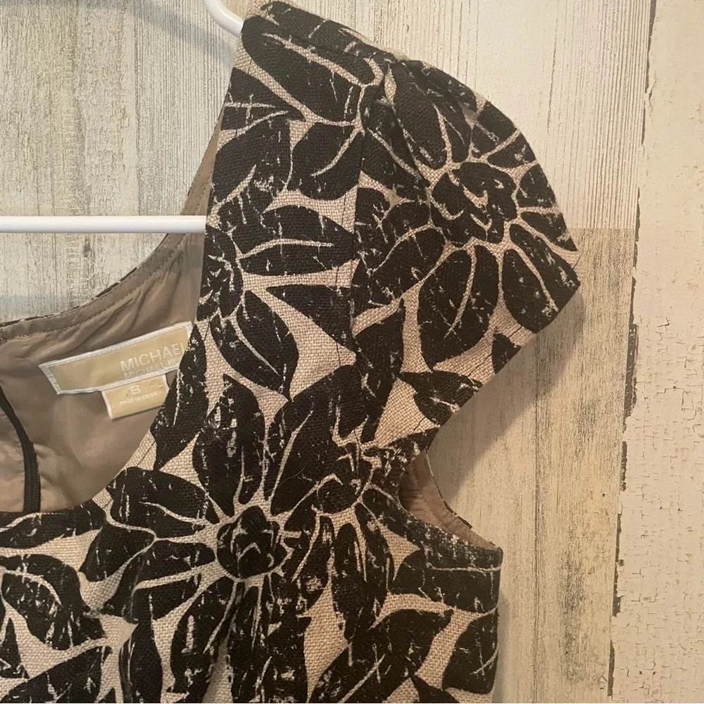 Michael Kors Linen Floral Cap Sleeve Dress-Khaki/Black size 6‎ - Picture 6 of 7